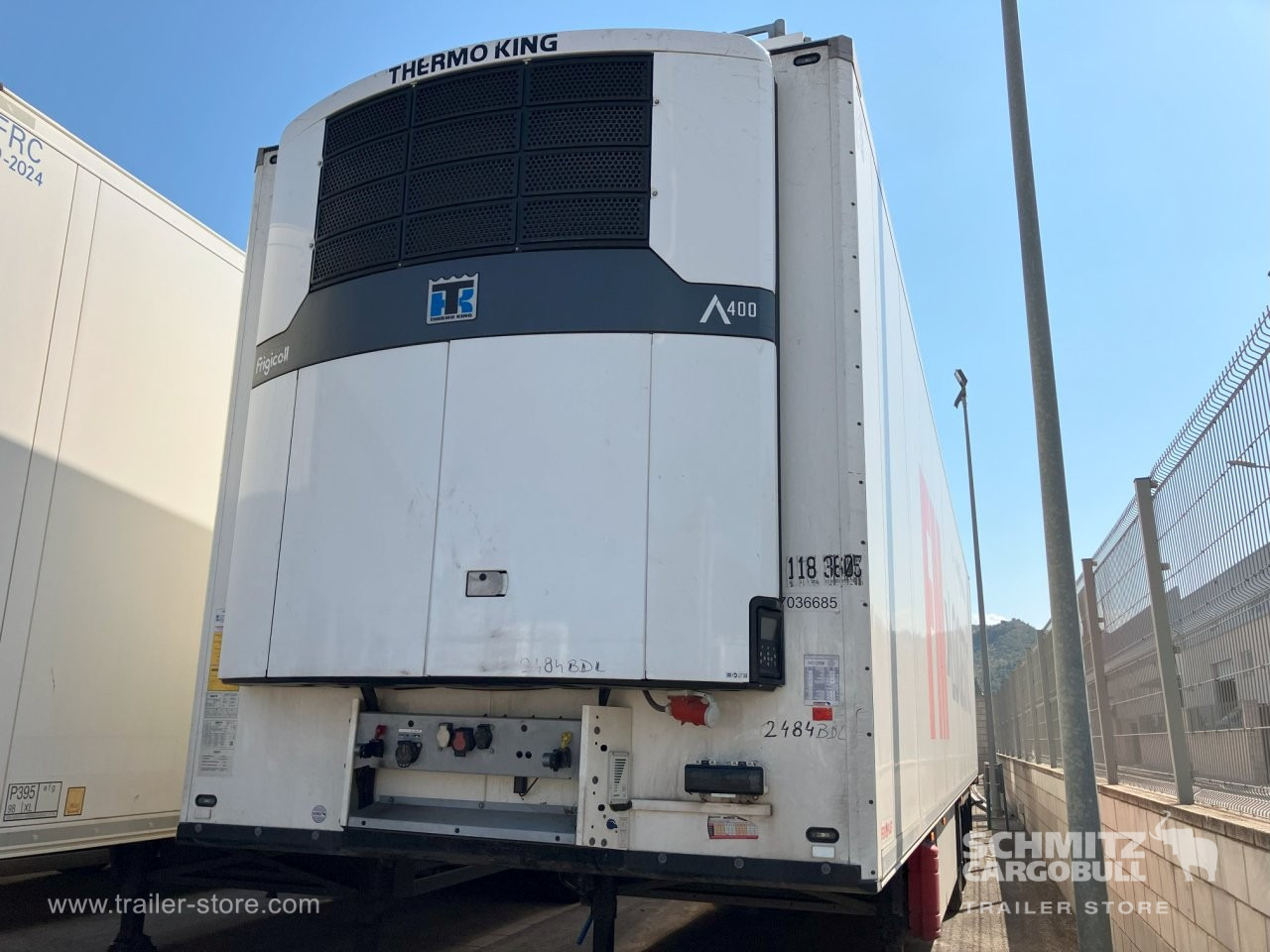 SCHMITZ Semiremolque Frigo Standard Double deck - Изотермална полуприколка: слика 1 SCHMITZ Semiremolque Frigo Standard Double deck - Изотермална полуприколка: слика 1