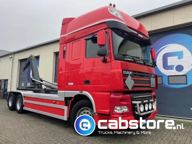 DAF XF 105 .460 FAS Euro 5 - 25 ton's Haakarmsysteem - Hooklift - Abrolkipper - Year 2006 - ANALOG TACHO - Камион со кука за подигање: слика 1 DAF XF 105 .460 FAS Euro 5 - 25 ton's Haakarmsysteem - Hooklift - Abrolkipper - Year 2006 - ANALOG TACHO - Камион со кука за подигање: слика 1