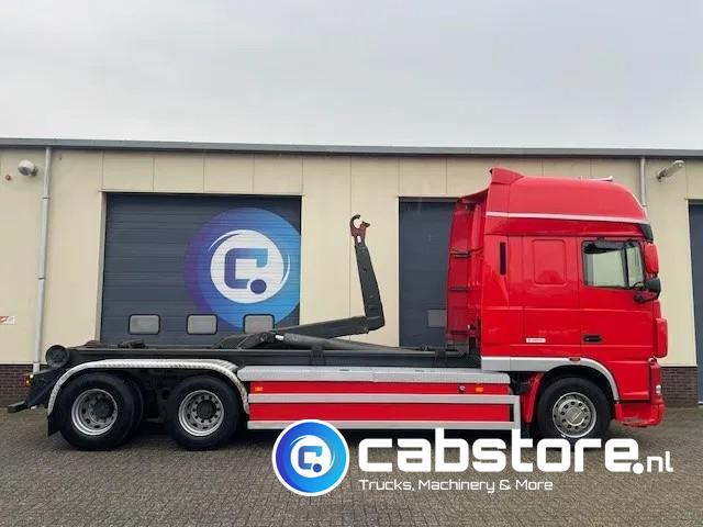 DAF XF 105 .460 FAS Euro 5 - 25 ton's Haakarmsysteem - Hooklift - Abrolkipper - Year 2006 - ANALOG TACHO - Камион со кука за подигање: слика 2 DAF XF 105 .460 FAS Euro 5 - 25 ton's Haakarmsysteem - Hooklift - Abrolkipper - Year 2006 - ANALOG TACHO - Камион со кука за подигање: слика 2