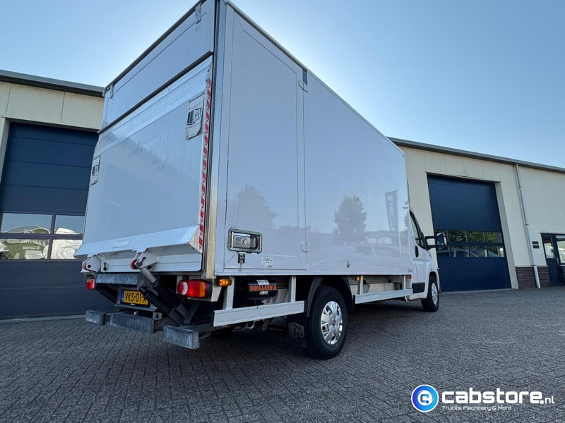 Fiat Ducato 2.3 Multijet 160 Pk Euro 6 - Bouwjaar 2021 - Handgeschakeld 6 speed - Airco - 3 zitplaatsen - Laadklep - Камион сандучар: слика 4 Fiat Ducato 2.3 Multijet 160 Pk Euro 6 - Bouwjaar 2021 - Handgeschakeld 6 speed - Airco - 3 zitplaatsen - Laadklep - Камион сандучар: слика 4