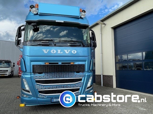 Volvo FH 460 4x2 Tractor Euro 6 (E) - Showtruck - Bouwjaar 2023 - Km 324.389 - Vloeistof pomp/PTO - VEB+ - Zeer goede conditie !! - Камион влекач: слика 5 Volvo FH 460 4x2 Tractor Euro 6 (E) - Showtruck - Bouwjaar 2023 - Km 324.389 - Vloeistof pomp/PTO - VEB+ - Zeer goede conditie !! - Камион влекач: слика 5