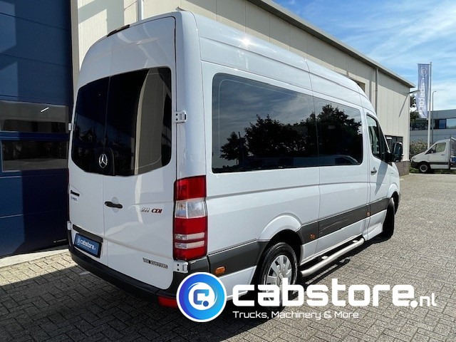 Mercedes-Benz SPRINTER 211 CDI - L2/H2- Automatische versnellingsbak - 9 Persoons - Bouwjaar 2009 - APK tot 17-01-2026 ! - Side bars - Privacy glas - Airco - Минибус, Патничко комбе: слика 4 Mercedes-Benz SPRINTER 211 CDI - L2/H2- Automatische versnellingsbak - 9 Persoons - Bouwjaar 2009 - APK tot 17-01-2026 ! - Side bars - Privacy glas - Airco - Минибус, Патничко комбе: слика 4