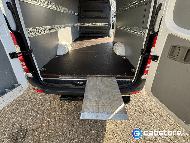Mercedes-Benz Sprinter 316 CDI L3/H2 316 CDI Euro 5 - L3/H2 - Automaat - Geïntegreerde rijplaten in vloer - Bearlock - Year 2015 - Nieuwe banden - Товарно комбе: слика 5 Mercedes-Benz Sprinter 316 CDI L3/H2 316 CDI Euro 5 - L3/H2 - Automaat - Geïntegreerde rijplaten in vloer - Bearlock - Year 2015 - Nieuwe banden - Товарно комбе: слика 5
