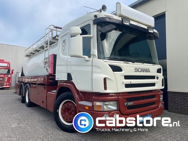Scania P 380 B 6X2*4 HNA - RETARDER - Tankwagen olie - Olietank - ADR - 16.920 liter - Bouwjaar 2007 - Km 881.924 - Камион цистерна: слика 1 Scania P 380 B 6X2*4 HNA - RETARDER - Tankwagen olie - Olietank - ADR - 16.920 liter - Bouwjaar 2007 - Km 881.924 - Камион цистерна: слика 1