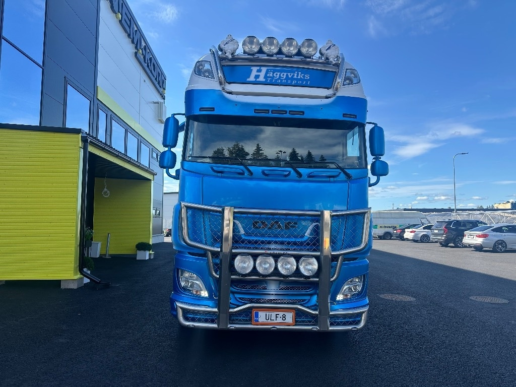 DAF XF 530 6x2*4 - Камион со кука за подигање: слика 2 DAF XF 530 6x2*4 - Камион со кука за подигање: слика 2