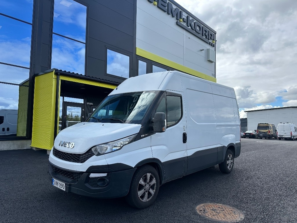 Iveco Daily 35S13 10m3 - Товарно комбе: слика 1 Iveco Daily 35S13 10m3 - Товарно комбе: слика 1
