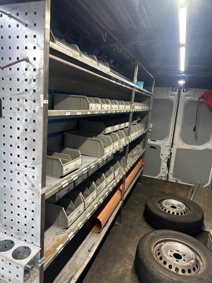 Iveco Daily 35S16 - Товарно комбе: слика 4 Iveco Daily 35S16 - Товарно комбе: слика 4