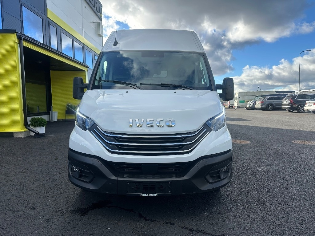 Iveco Daily 35S16A8 12m3 k-auto - Товарно комбе: слика 2 Iveco Daily 35S16A8 12m3 k-auto - Товарно комбе: слика 2