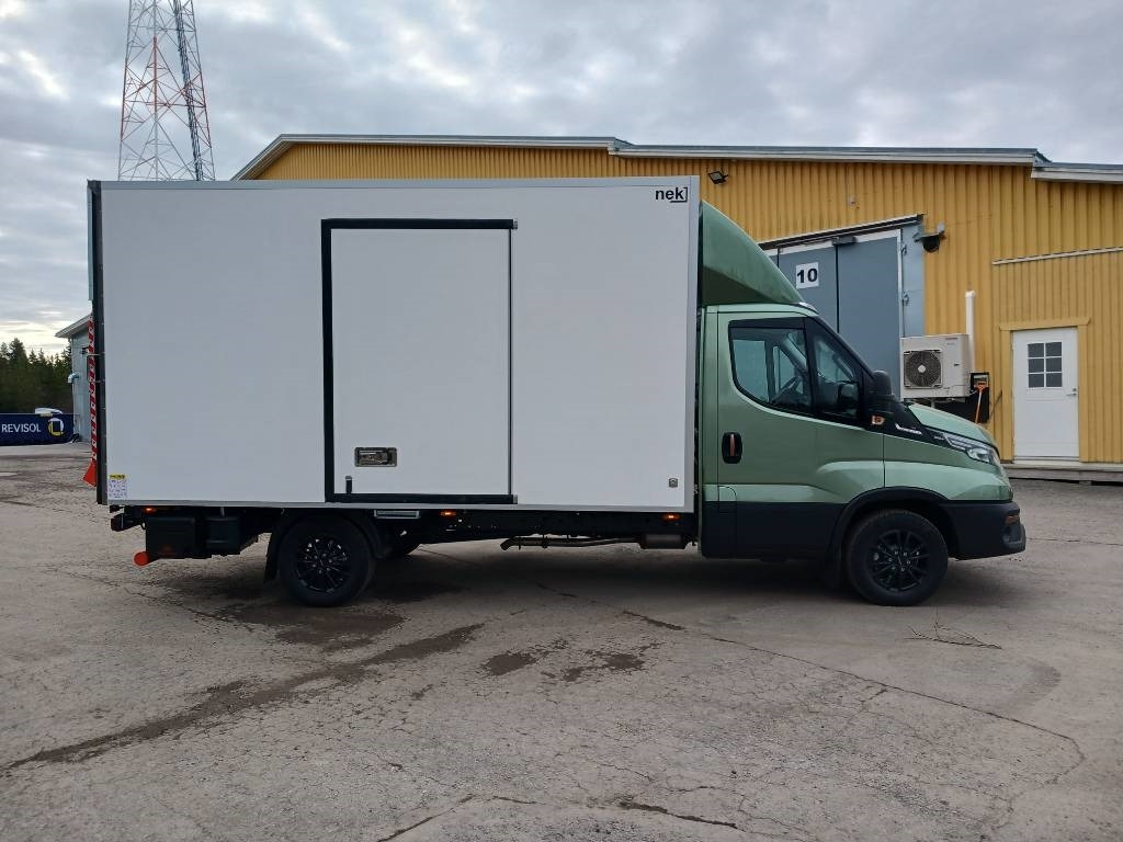 Iveco Daily 35S18A8 - Товарно комбе: слика 5 Iveco Daily 35S18A8 - Товарно комбе: слика 5