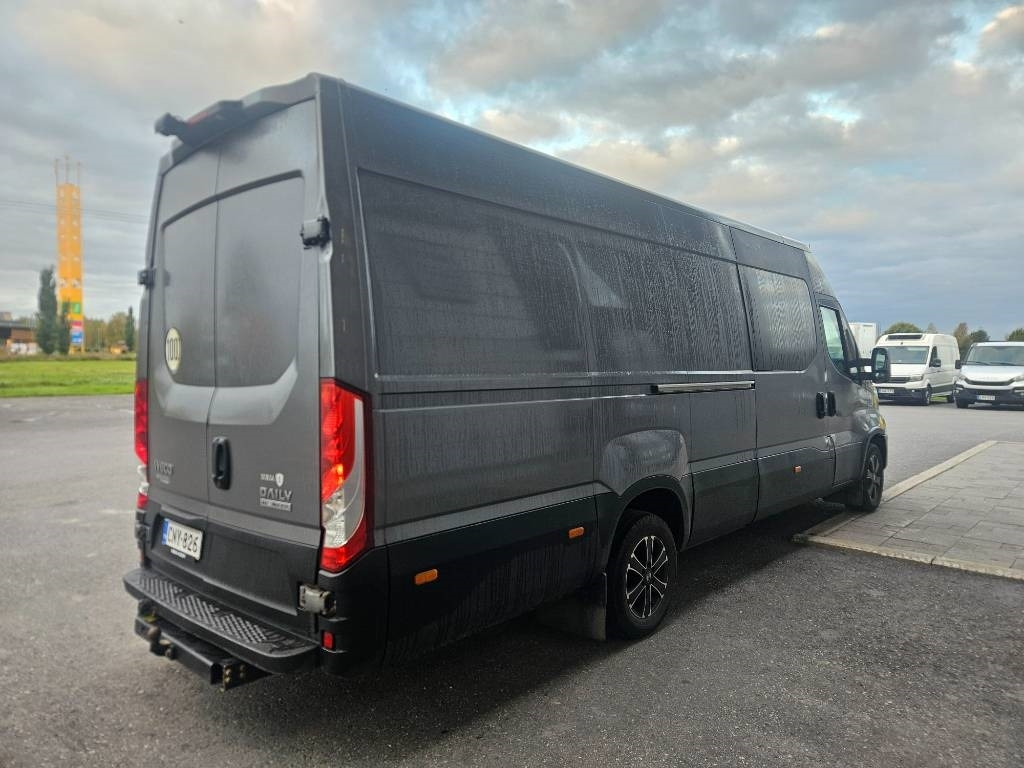 Iveco Daily 35S21A8 5hlö retkis - Товарно комбе: слика 3 Iveco Daily 35S21A8 5hlö retkis - Товарно комбе: слика 3