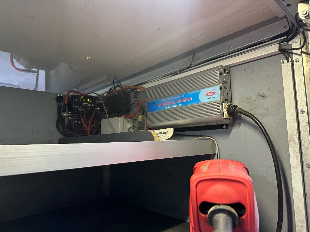 Iveco Daily 50C18A8 huoltoauto - Товарно комбе: слика 5 Iveco Daily 50C18A8 huoltoauto - Товарно комбе: слика 5