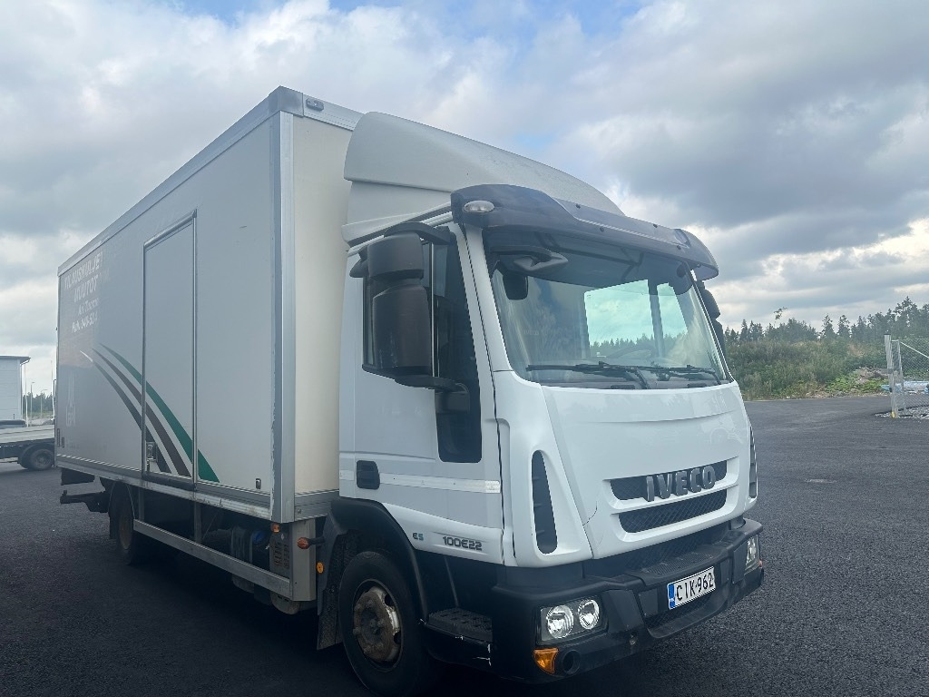 Iveco Eurocargo 100 E22 - Камион сандучар: слика 2 Iveco Eurocargo 100 E22 - Камион сандучар: слика 2