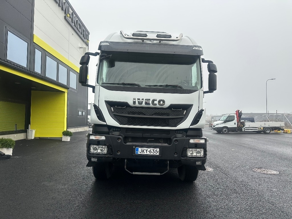 Iveco Trakker AT410T500 10x4 - Камион за дрва: слика 2 Iveco Trakker AT410T500 10x4 - Камион за дрва: слика 2