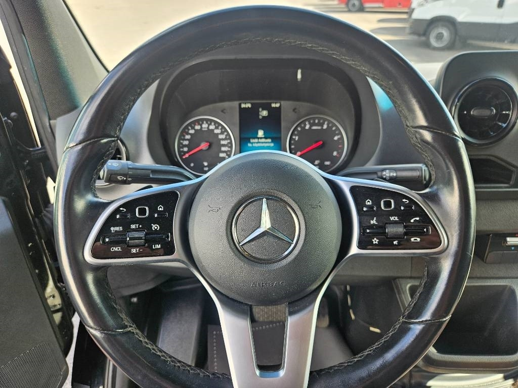 Mercedes-Benz Sprinter 317 RWD - Товарно комбе: слика 5 Mercedes-Benz Sprinter 317 RWD - Товарно комбе: слика 5