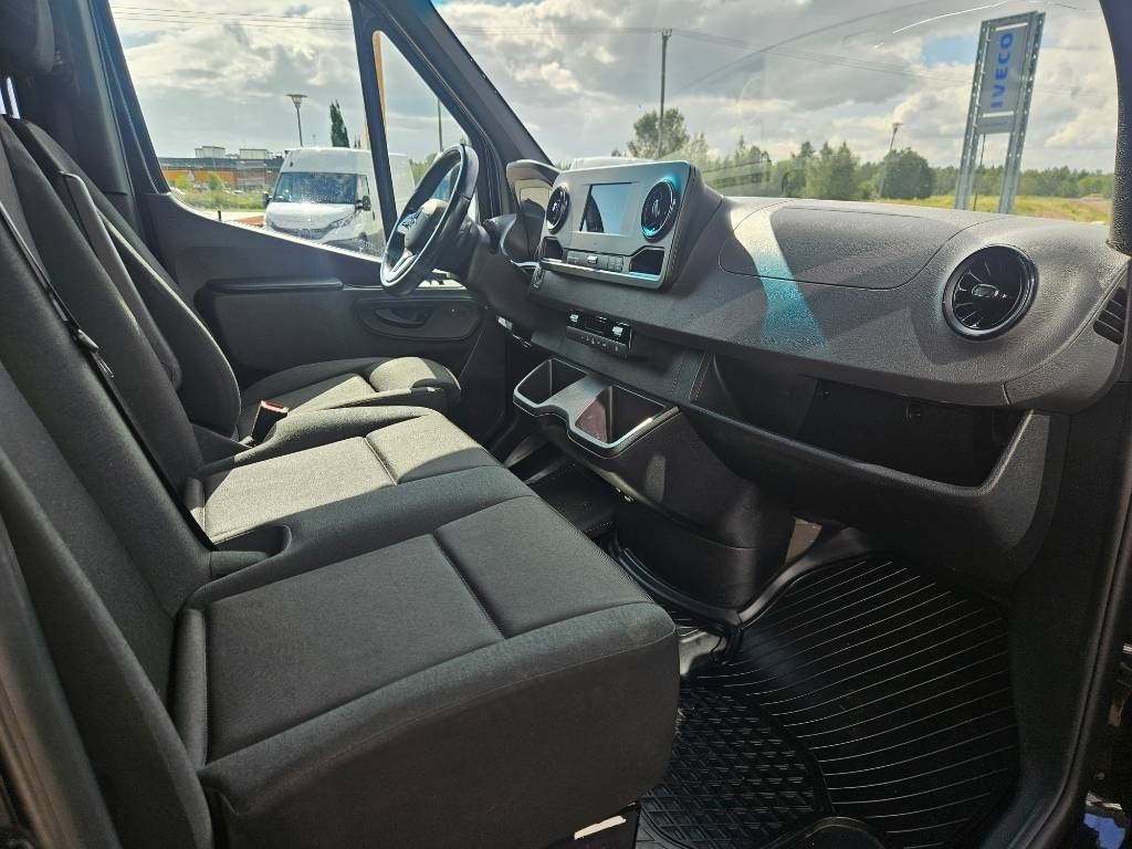Товарно комбе Mercedes-Benz Sprinter 317 RWD: слика 7