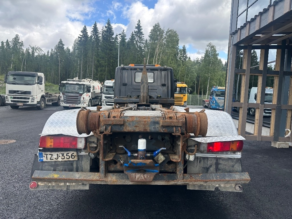 Scania P420 6x2*4 - Камион со кука за подигање: слика 4 Scania P420 6x2*4 - Камион со кука за подигање: слика 4