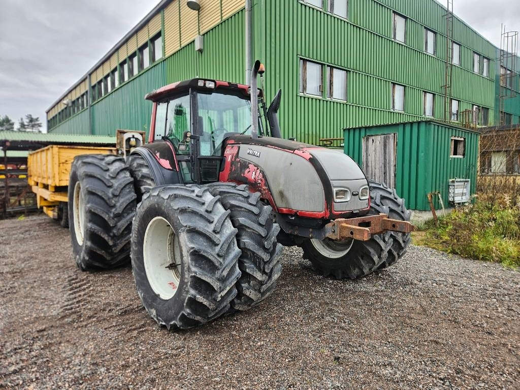 Valtra T 170 - Трактор: слика 2 Valtra T 170 - Трактор: слика 2