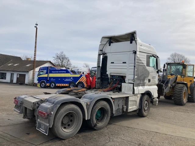 MAN TGX 28.500 - Камион влекач: слика 2 MAN TGX 28.500 - Камион влекач: слика 2