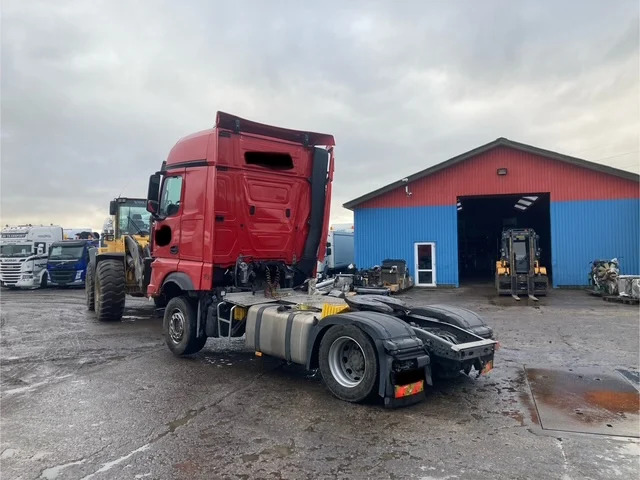 Mercedes Actros 1851 - Камион влекач: слика 4 Mercedes Actros 1851 - Камион влекач: слика 4