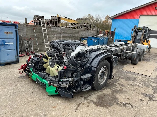 Scania S590 6X2 - Камион со кабинска шасија: слика 1 Scania S590 6X2 - Камион со кабинска шасија: слика 1