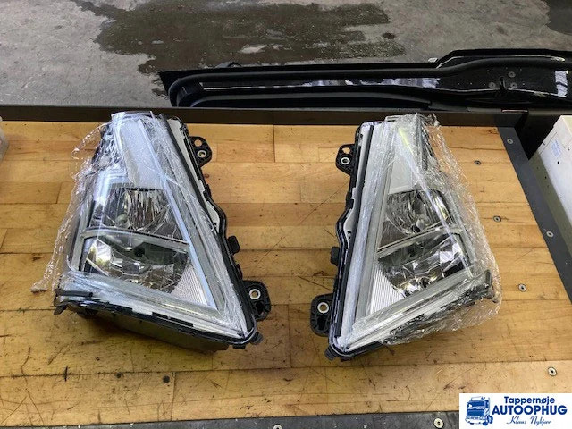 Volvo Headlamp LH – Volvo 23752664 - Електричен систем за Камион: слика 2 Volvo Headlamp LH – Volvo 23752664 - Електричен систем за Камион: слика 2