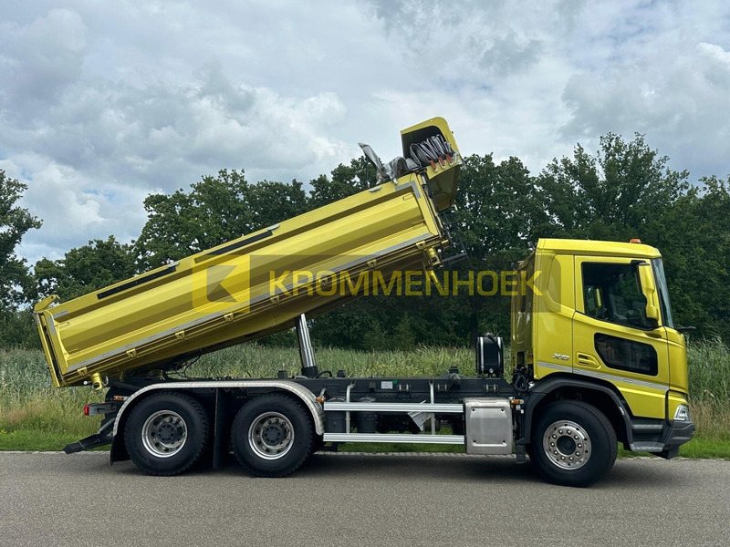 DAF XD 450 FAT Demo | 6x4 | 3 zijdige Kipper - Кипер: слика 2 DAF XD 450 FAT Demo | 6x4 | 3 zijdige Kipper - Кипер: слика 2