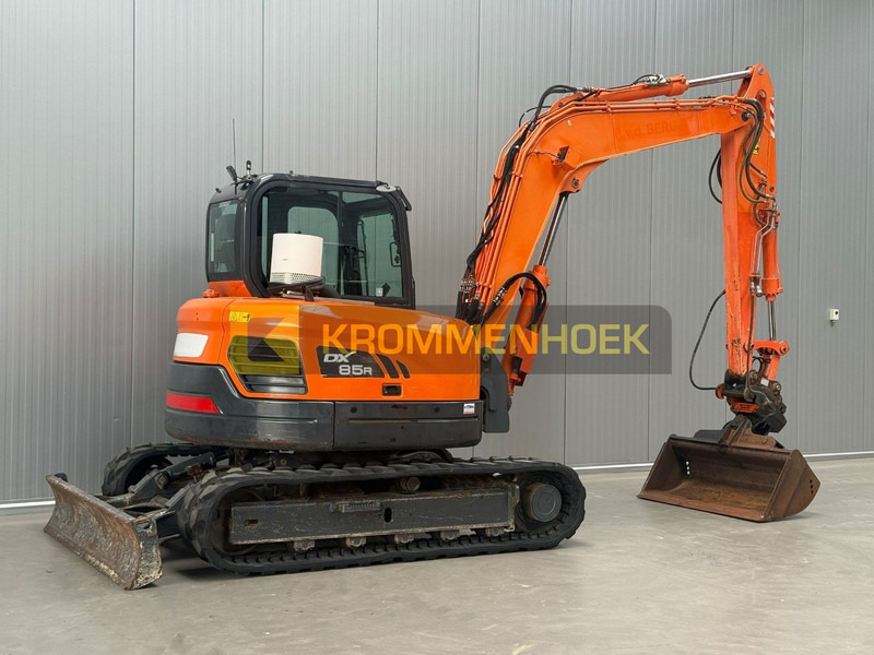 Doosan DX 85R-3 - Мини багер: слика 4 Doosan DX 85R-3 - Мини багер: слика 4