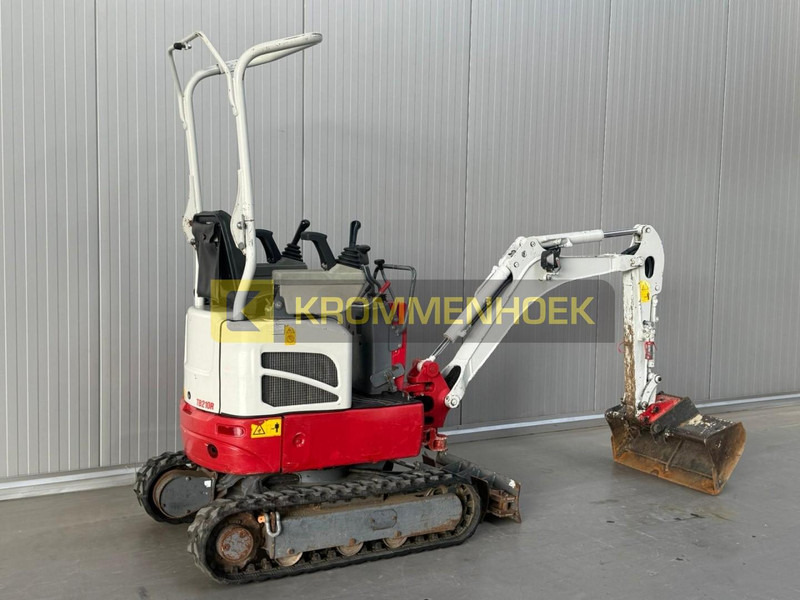 Takeuchi TB 210 R - Мини багер: слика 4 Takeuchi TB 210 R - Мини багер: слика 4