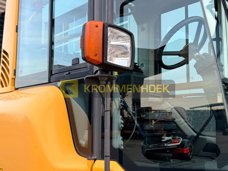 Лизинг на Volvo SD 135 B Volvo SD 135 B: слика 10 Лизинг на Volvo SD 135 B Volvo SD 135 B: слика 10