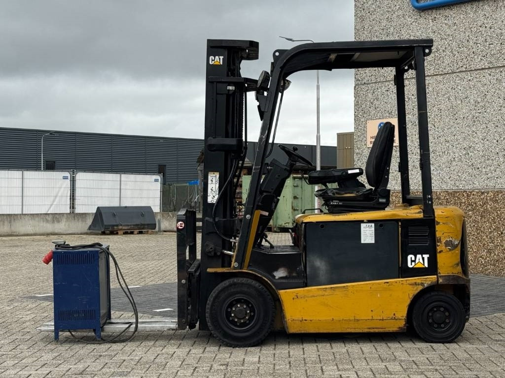 CAT EP25K, forklift, 2009!! - Електричен вилушкар: слика 2 CAT EP25K, forklift, 2009!! - Електричен вилушкар: слика 2