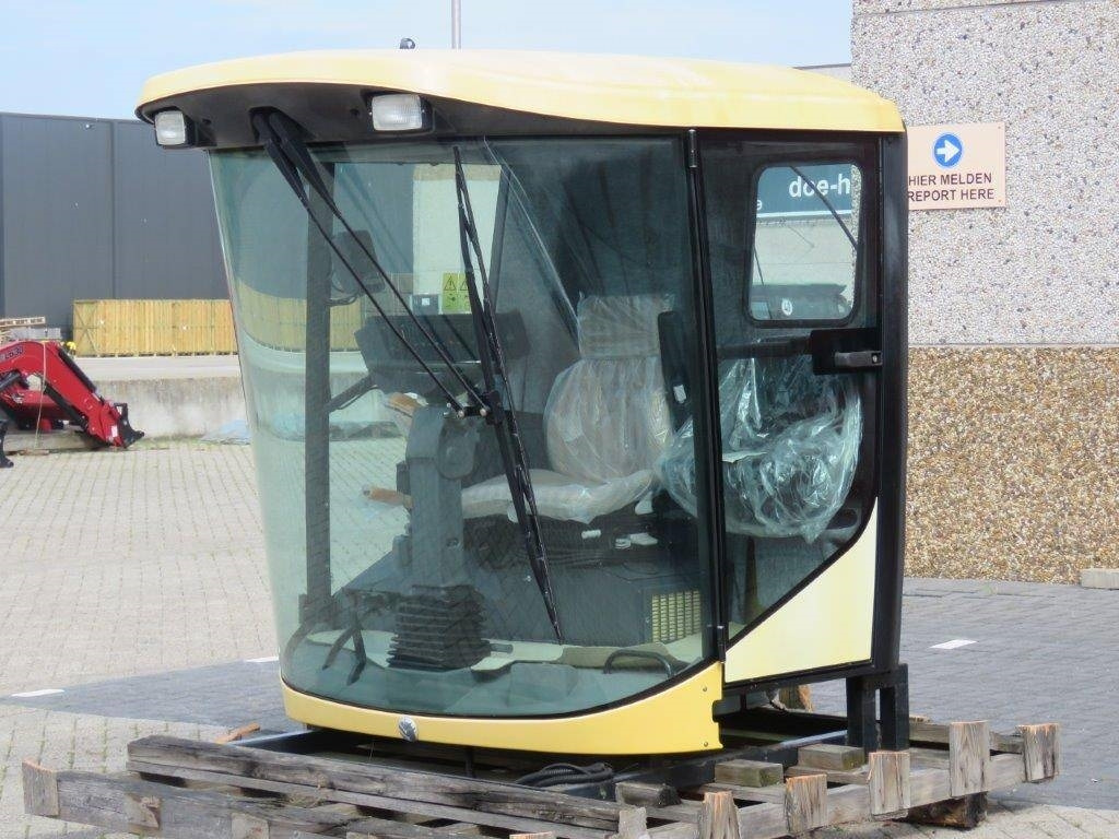 CNH Cabine - New Holland TX - Кабина за Земјоделска машина: слика 4 CNH Cabine - New Holland TX - Кабина за Земјоделска машина: слика 4