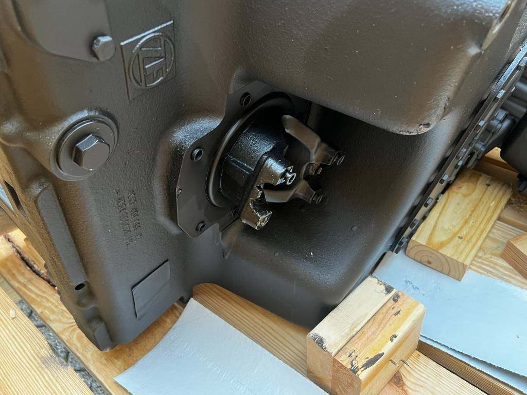 Нов Хидраулика за Земјоделска машина CNH Powershift - CNH / ZF - 4WG190 ZF: слика 7