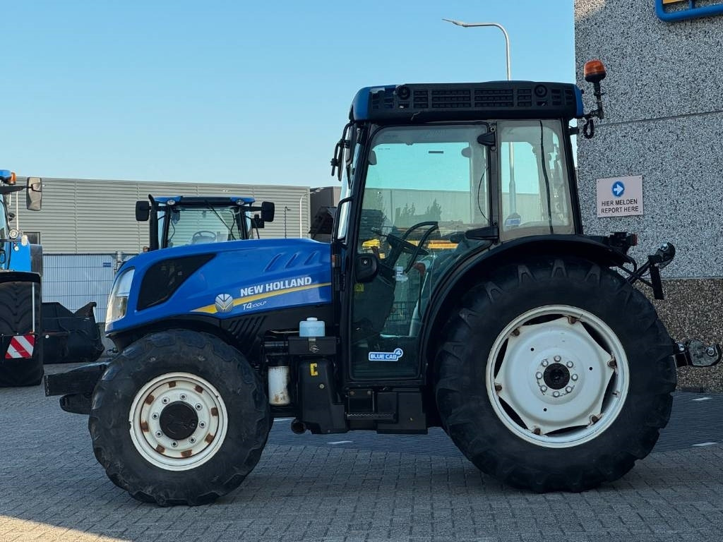 New Holland T4.100 DC, Low Profile, 2019, 3013 hours!! - Трактор: слика 2 New Holland T4.100 DC, Low Profile, 2019, 3013 hours!! - Трактор: слика 2