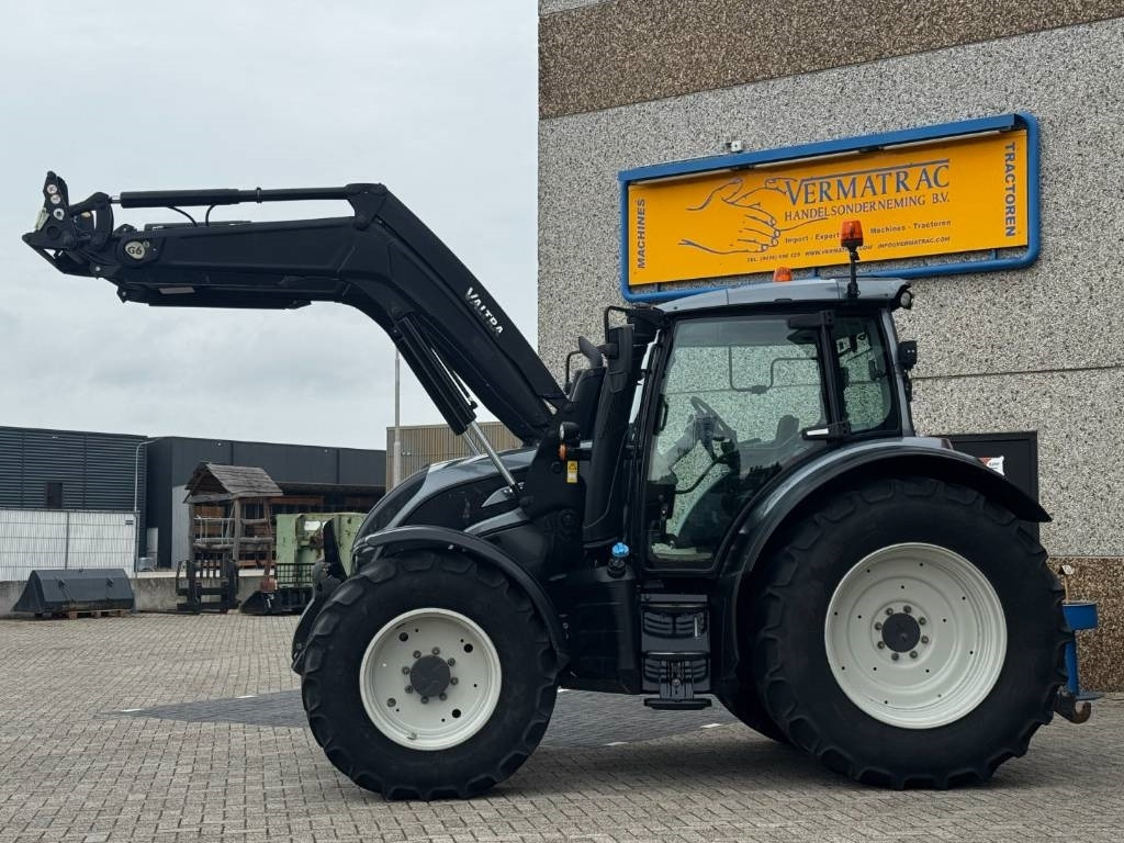 Valtra N174D, Frontlinkage + PTO, Frontloader, 3846 hours - Трактор: слика 2 Valtra N174D, Frontlinkage + PTO, Frontloader, 3846 hours - Трактор: слика 2