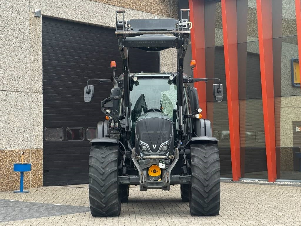 Valtra N174D, Frontlinkage + PTO, Frontloader, 3846 hours - Трактор: слика 5 Valtra N174D, Frontlinkage + PTO, Frontloader, 3846 hours - Трактор: слика 5