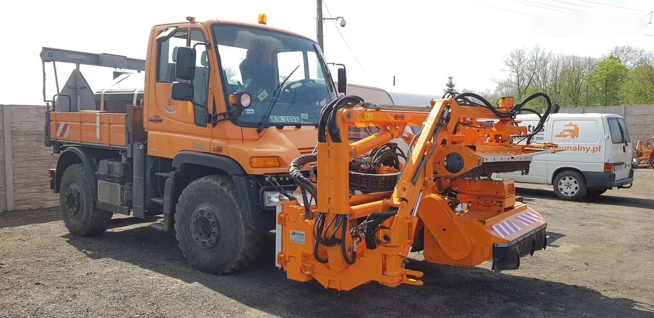 Dücker Kosiarka Wysięgnikowa Dücker TM 25 H (RSM13 + UNA 600) - Косилка за жива ограда: слика 1 Dücker Kosiarka Wysięgnikowa Dücker TM 25 H (RSM13 + UNA 600) - Косилка за жива ограда: слика 1