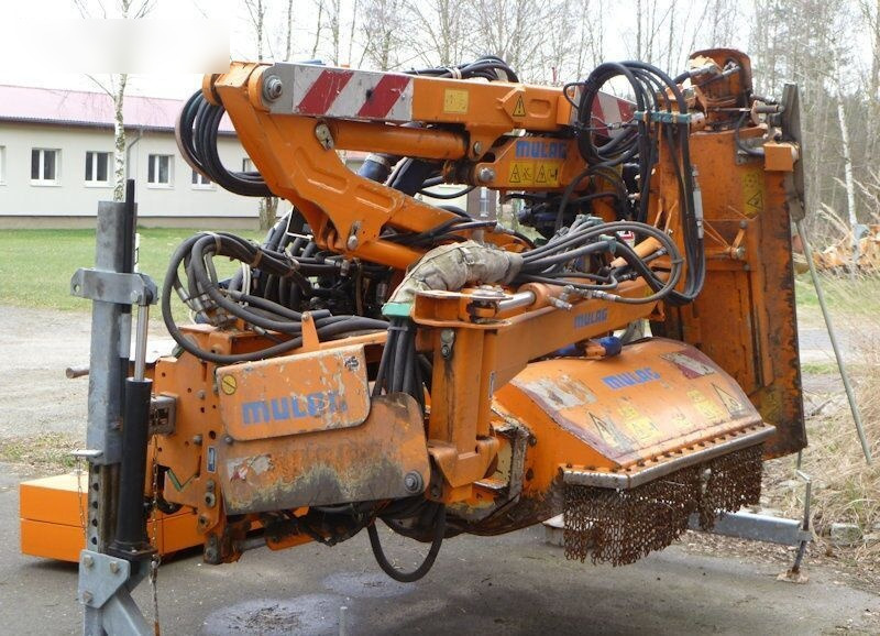 TANDEM MULAG MKF 600 + MRM/MRF 300 - Косилка за жива ограда: слика 4 TANDEM MULAG MKF 600 + MRM/MRF 300 - Косилка за жива ограда: слика 4