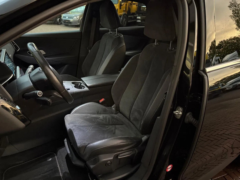 DS Ds 7 Crossback DS Performance Line NL Auto 360 Cam Xenon Led Groot Navi Leder/ Alcantara Cruise Lmv Veel Opties! - SUV: слика 5 DS Ds 7 Crossback DS Performance Line NL Auto 360 Cam Xenon Led Groot Navi Leder/ Alcantara Cruise Lmv Veel Opties! - SUV: слика 5