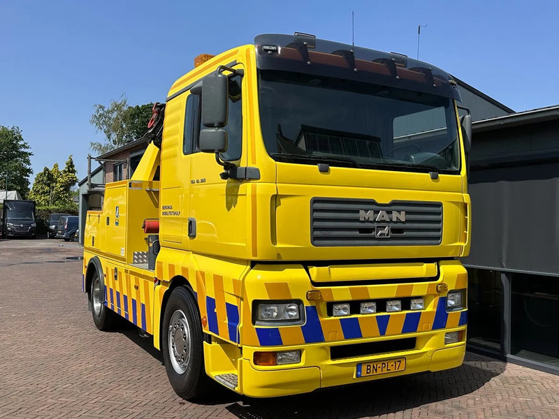 MAN TGA 18.360 Takelwagen Palfinger Kraan Falkom Brill - Камион за влечење: слика 1 MAN TGA 18.360 Takelwagen Palfinger Kraan Falkom Brill - Камион за влечење: слика 1