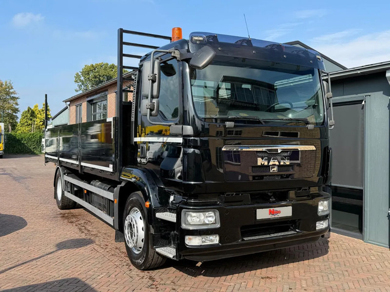 MAN TGM 18.290 Open Laadbak Kooiaap Aansluiting 11 Ton laadvermogen - Камион со платформа: слика 2 MAN TGM 18.290 Open Laadbak Kooiaap Aansluiting 11 Ton laadvermogen - Камион со платформа: слика 2