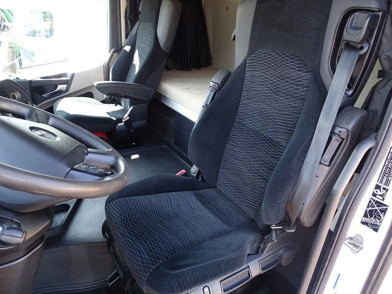 Mercedes-Benz Actros 2636 BDF OPEN LAADBAK CAMERA 380dKM - Камион со платформа: слика 4 Mercedes-Benz Actros 2636 BDF OPEN LAADBAK CAMERA 380dKM - Камион со платформа: слика 4