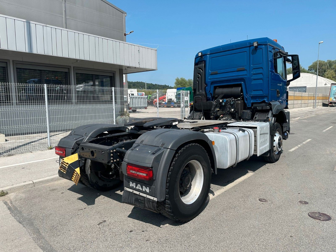 MAN TGS 18.470 4X4 Hydrodrive Kipphidraulik - Камион влекач: слика 3 MAN TGS 18.470 4X4 Hydrodrive Kipphidraulik - Камион влекач: слика 3