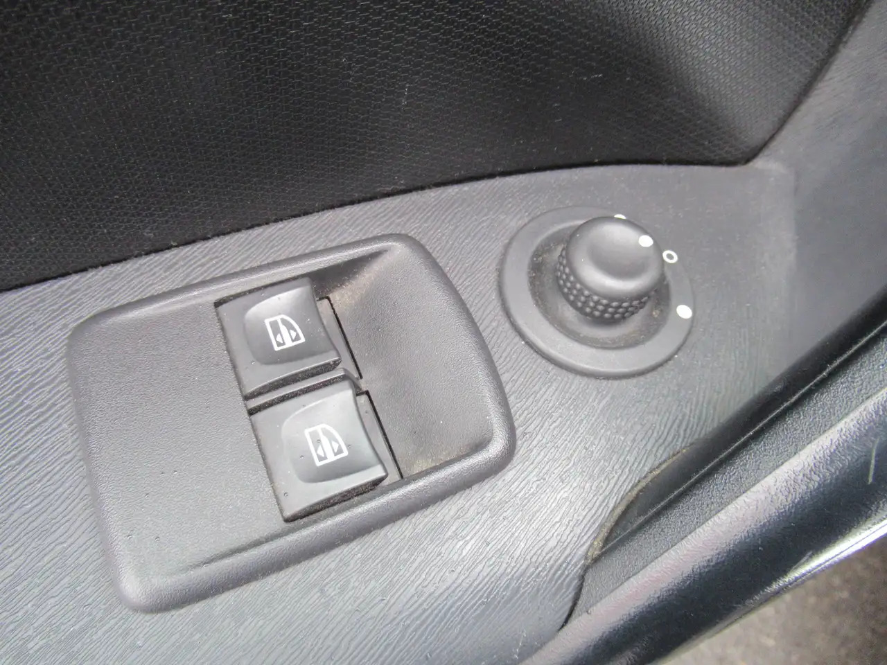 Мало комбе Renault Kangoo 15 DCI GRAND CONFORT CLIM 8250€+TVA/BTW: слика 10 Мало комбе Renault Kangoo 15 DCI GRAND CONFORT CLIM 8250€+TVA/BTW: слика 10