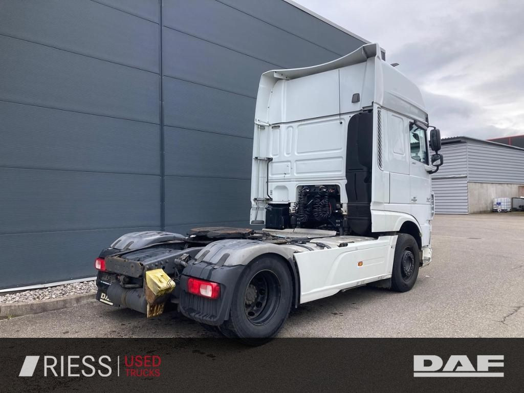 DAF XF 460 FT Super Space Cab Retarder - Камион влекач: слика 2 DAF XF 460 FT Super Space Cab Retarder - Камион влекач: слика 2