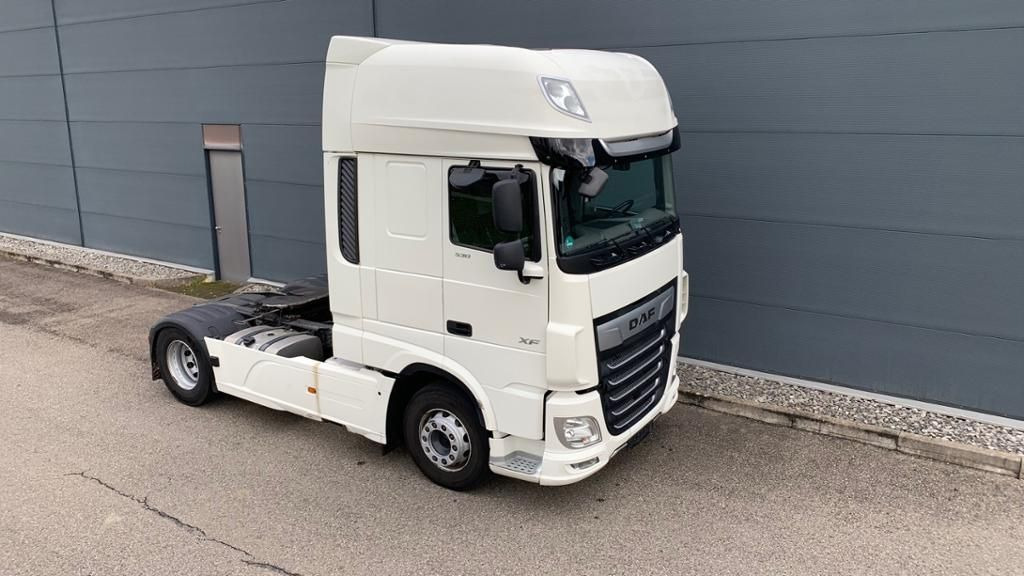 DAF XF 530 FT AUT LED LM SpurH SpurW - Камион влекач: слика 1 DAF XF 530 FT AUT LED LM SpurH SpurW - Камион влекач: слика 1
