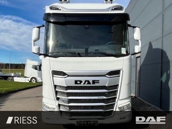 DAF XG 530 FT Alcoa Leder Vollluft Standklima - Камион влекач: слика 2 DAF XG 530 FT Alcoa Leder Vollluft Standklima - Камион влекач: слика 2