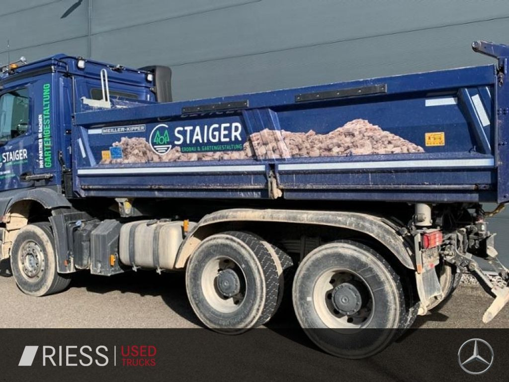 Mercedes-Benz Arocs AHK AUT Kam. KlimaA LM Massage Navi - Кипер: слика 2 Mercedes-Benz Arocs AHK AUT Kam. KlimaA LM Massage Navi - Кипер: слика 2