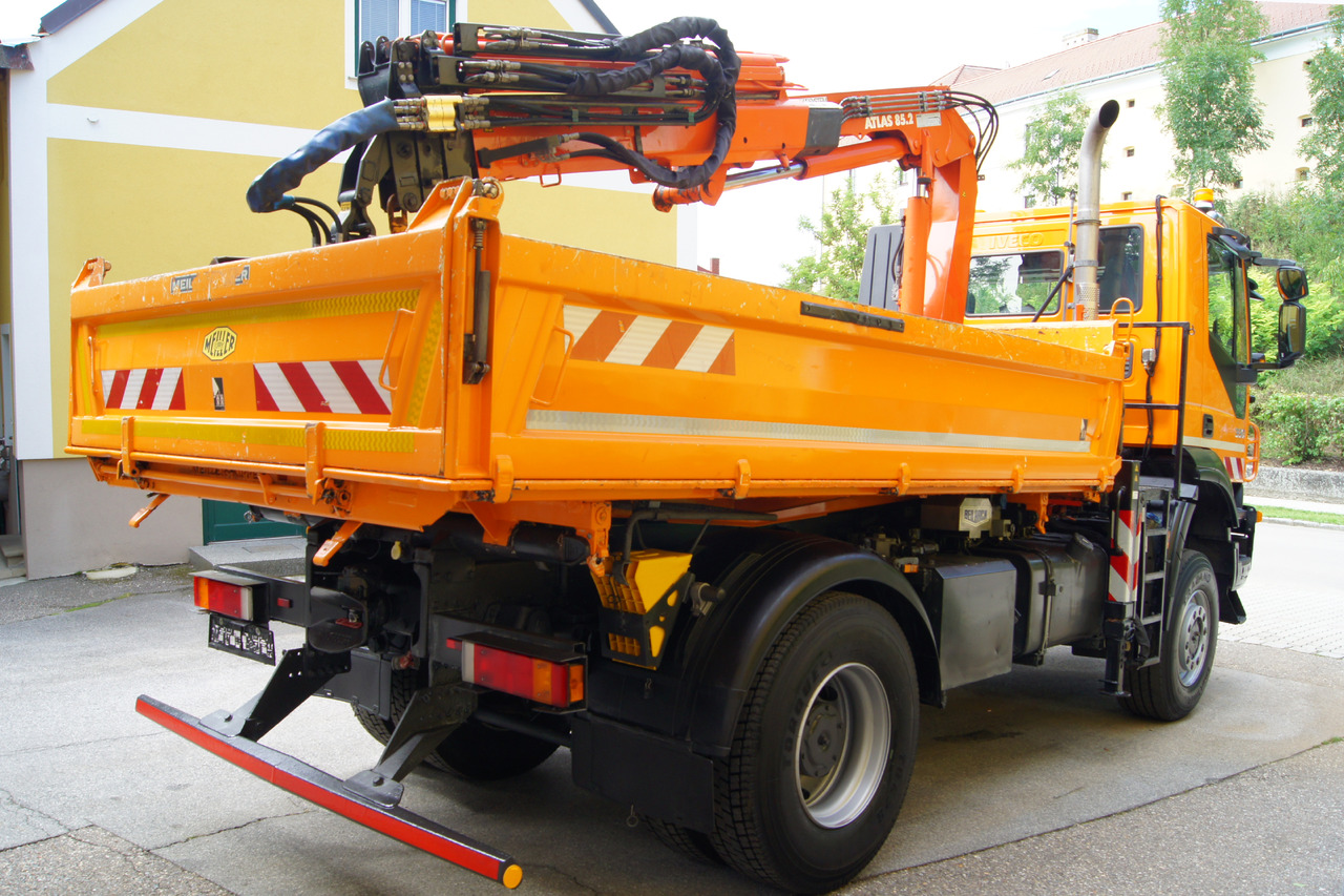 IVECO 190T33 Trakker 4x4/ATLAS 85.2/Euro5/Winterdienst/Streuer - Камион со кран: слика 5 IVECO 190T33 Trakker 4x4/ATLAS 85.2/Euro5/Winterdienst/Streuer - Камион со кран: слика 5