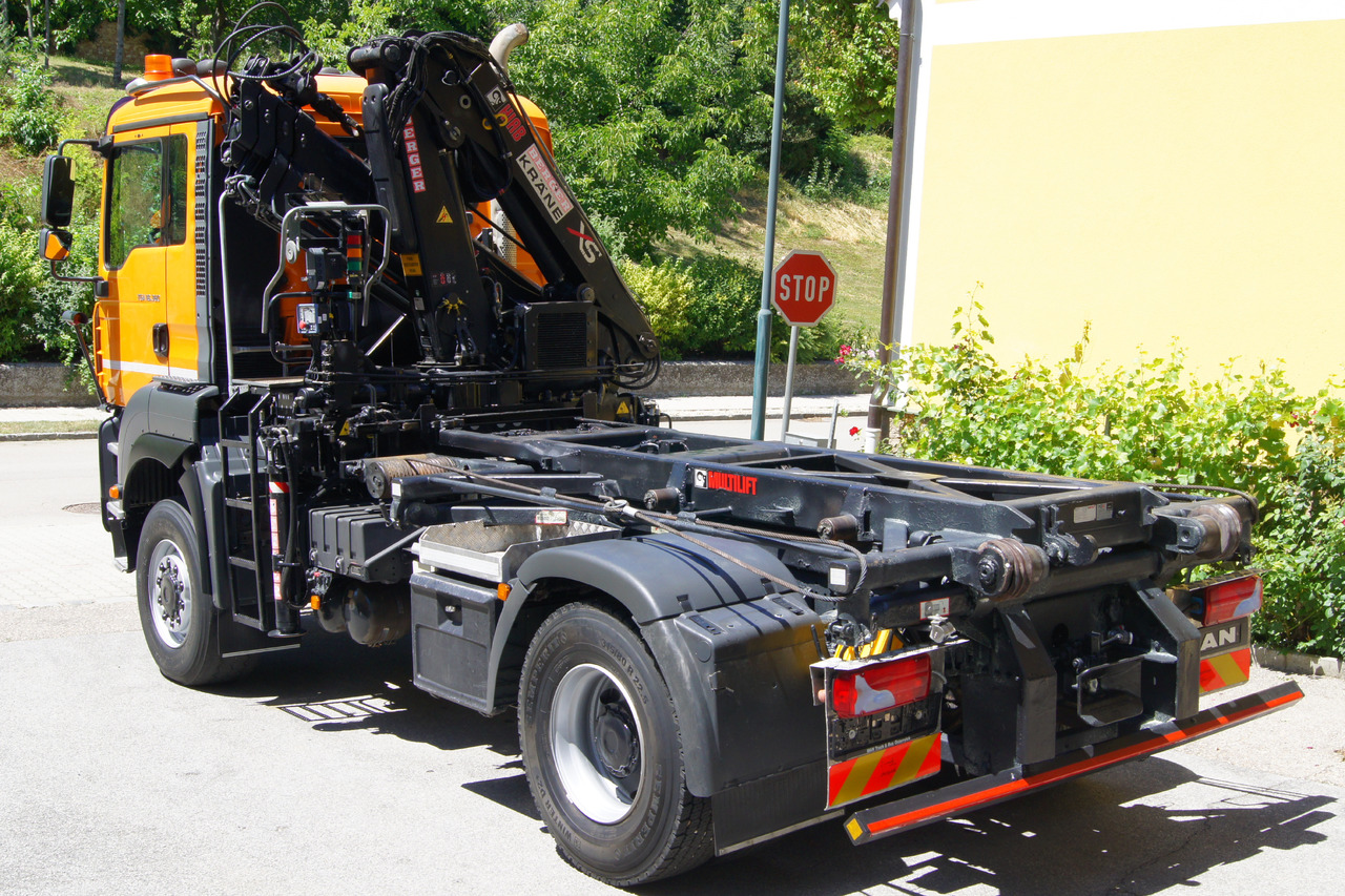 MAN TGA 18.360 BL 4x4/Euro 4/TÜV/HIAB 111 korbfähig/MULTILIFT/Winterdienst - Камион со кука за подигање, Камион со кран: слика 4 MAN TGA 18.360 BL 4x4/Euro 4/TÜV/HIAB 111 korbfähig/MULTILIFT/Winterdienst - Камион со кука за подигање, Камион со кран: слика 4