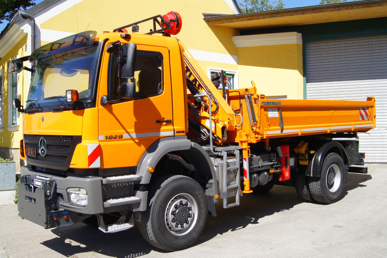 MERCEDES-BENZ AXOR 1829 4x4/EURO 5/ATLAS 65.2/MEILLER/Winterdienst - Машина за чистење снег: слика 2 MERCEDES-BENZ AXOR 1829 4x4/EURO 5/ATLAS 65.2/MEILLER/Winterdienst - Машина за чистење снег: слика 2